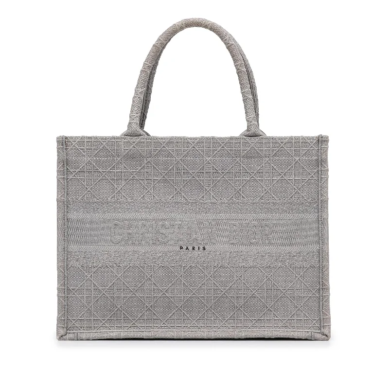 Dior Medium Cannage Embroidered Book Tote (SHG-8YiPXv)