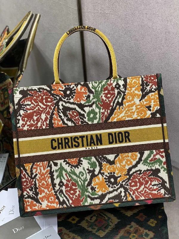 Christian Dior - Luxury Bags  495