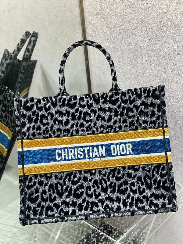 Christian Dior - Luxury Bags  447